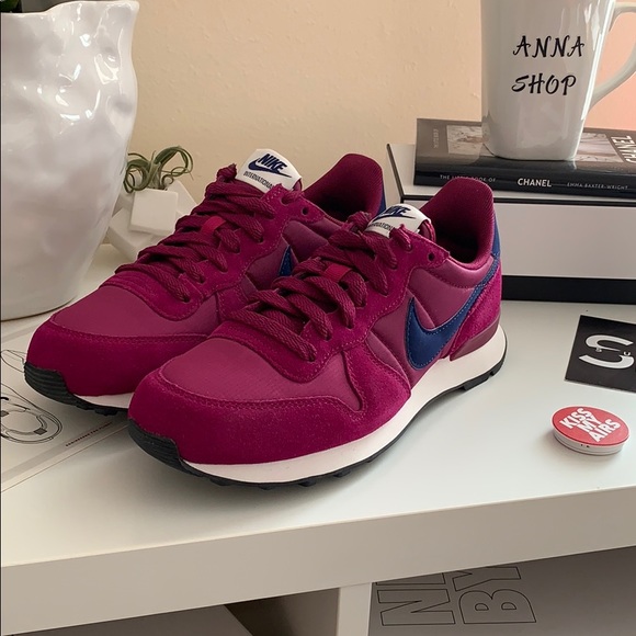 NWT Nike internationalist - Picture 4 of 10